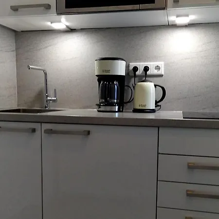 Regina Am Schoenen شقة